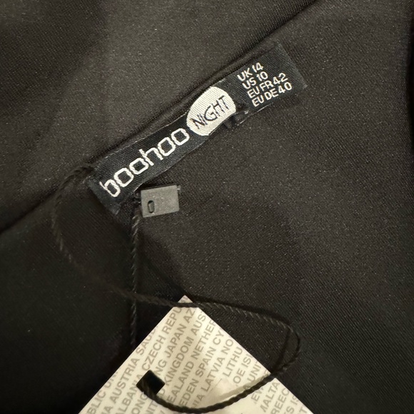 Black Elegant Dress - Picture 2 of 2